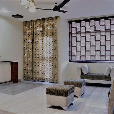 Wildleaf Kasauli Valley Homz Bed and Breakfast Buitenkant foto