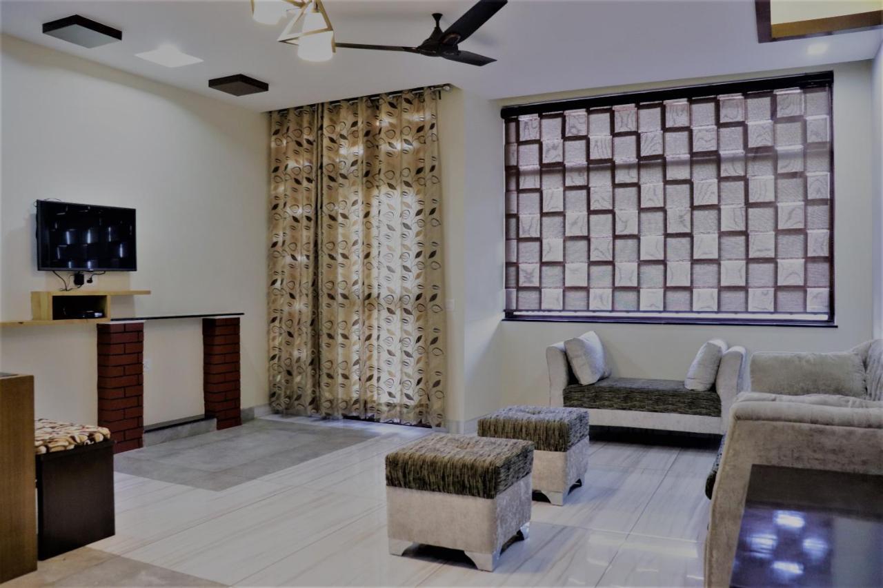 Wildleaf Kasauli Valley Homz Bed and Breakfast Buitenkant foto
