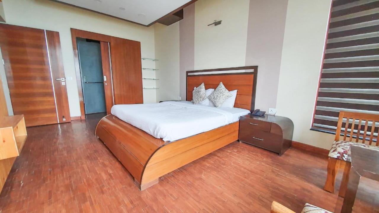 Wildleaf Kasauli Valley Homz Bed and Breakfast Buitenkant foto