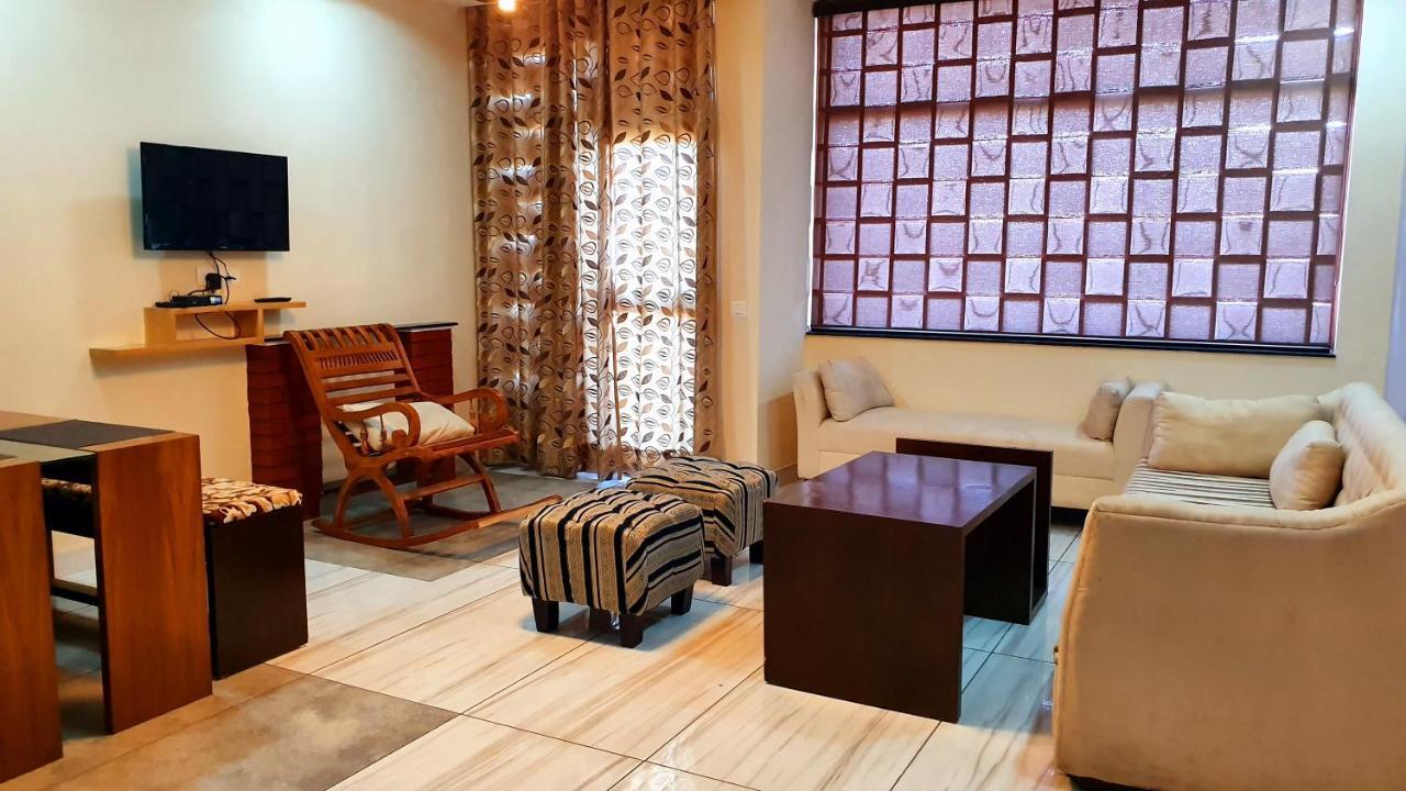 Wildleaf Kasauli Valley Homz Bed and Breakfast Buitenkant foto